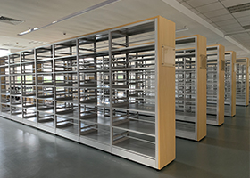 松崗圖書館雙面書架實拍