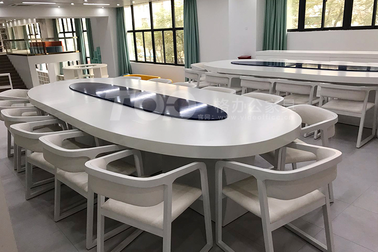 閱讀桌椅1.jpg 閱讀桌椅1.jpg